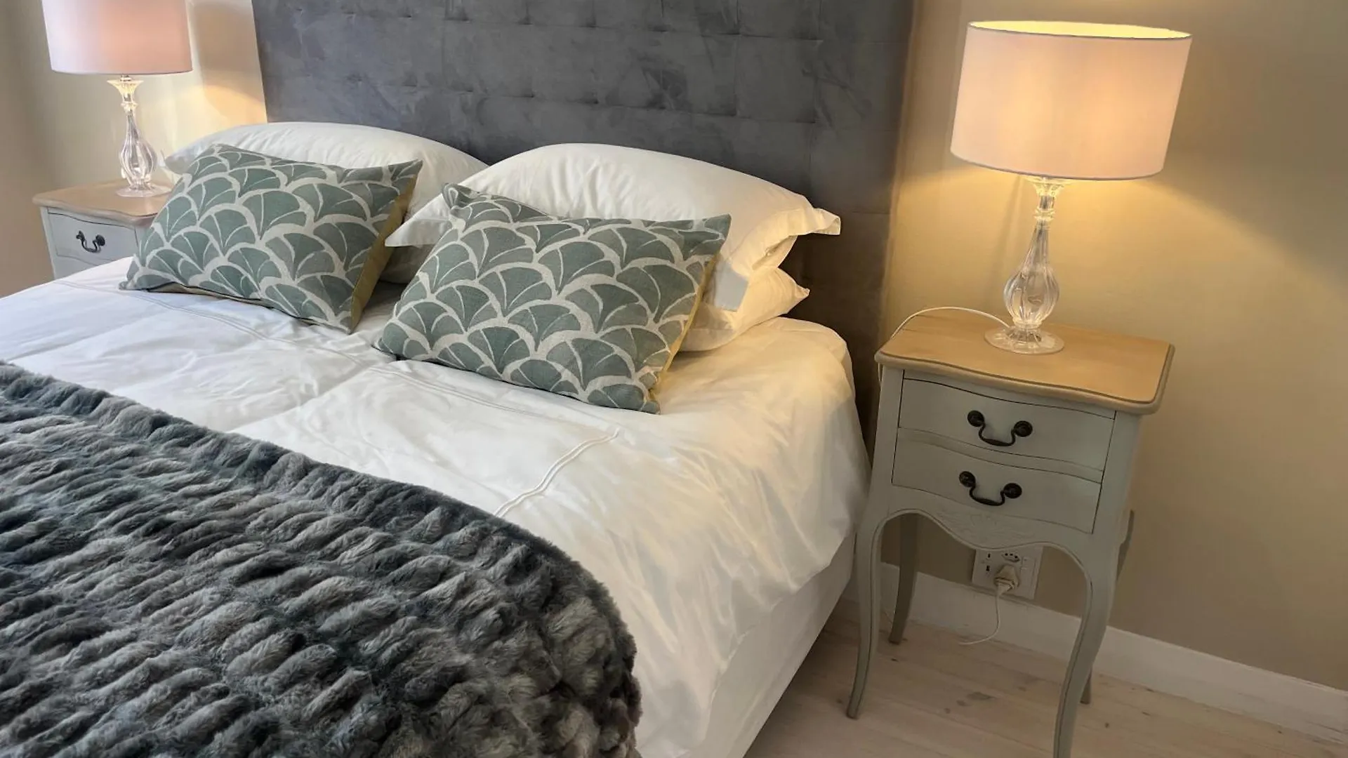 Seapoint Pearl Apartment Cape Town South Africa